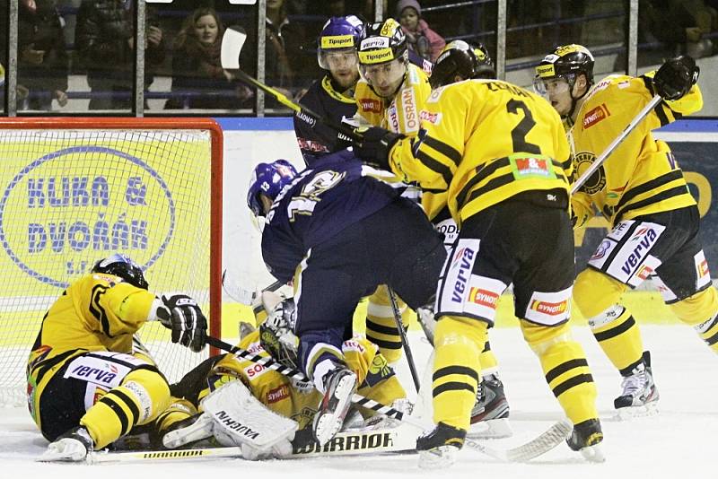 Rytíři s podporou loučícího se Jaromíra Jágra udolali Litvínov. Zlaté body. // Rytíři Kladno – HC Verva Litvínov 3:2, hráno 8. 1. 2013