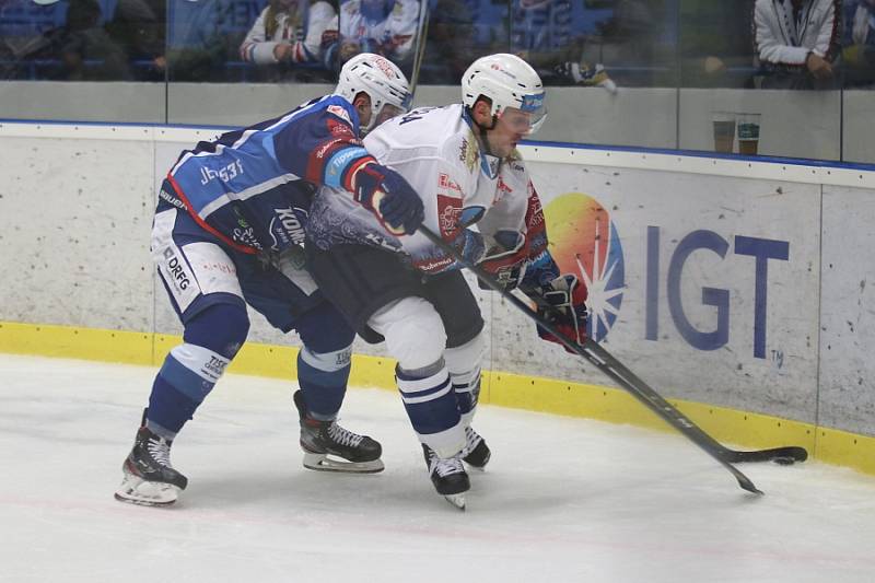 Kladno (v bílém) hostilo v hokejové extralize Kometu Brno.