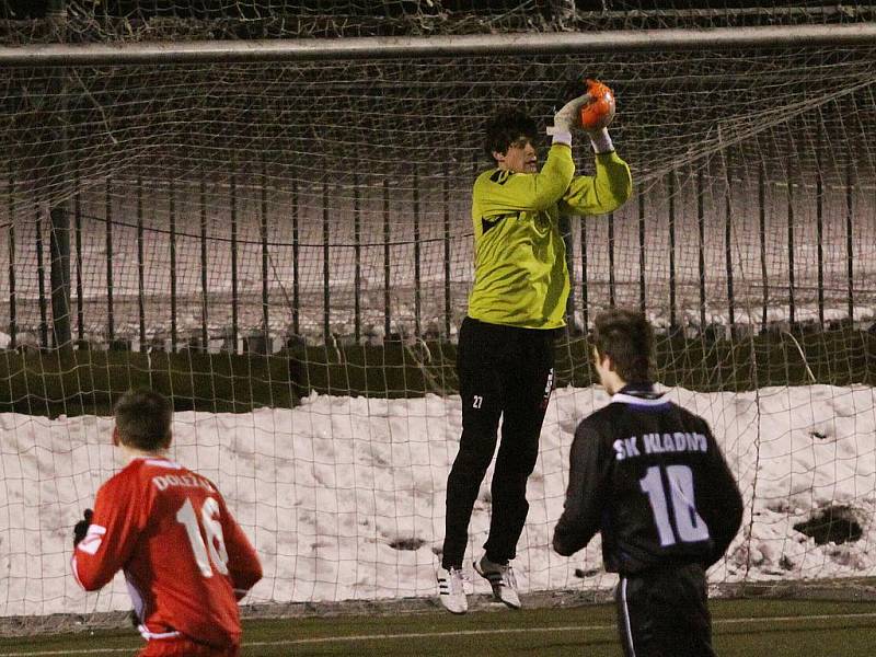 SK Kladno a FK Králův Dvůr sehrály 2. února 2011 za mrazivého počasí utkání Vyšehrad cupu...