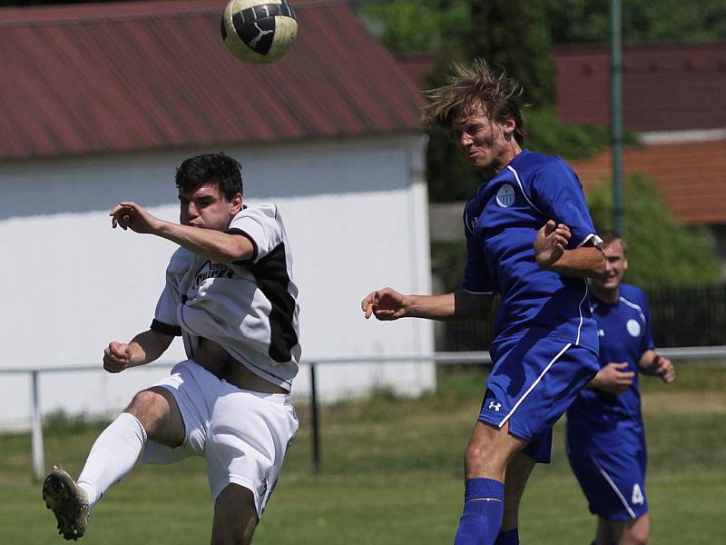 SK Hřebeč - Čechie Velká Dobrá 3:1 , utkání I.A. tř., 2010/11, hráno 4.6.2011