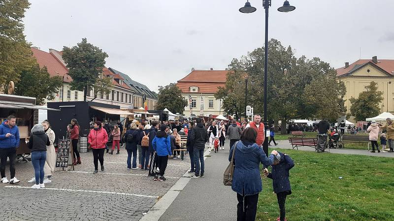 Masarykovo náměstí ve Slaném provoněl 4. ročník Food festivalu s podtitulem Slaný na talíři.