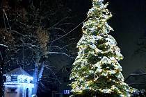 Vánoční strom v Pleteném Újezdu.