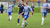 Kladenský dorost U17 (ve světle modrém) doma přejel Rokycany 5:0