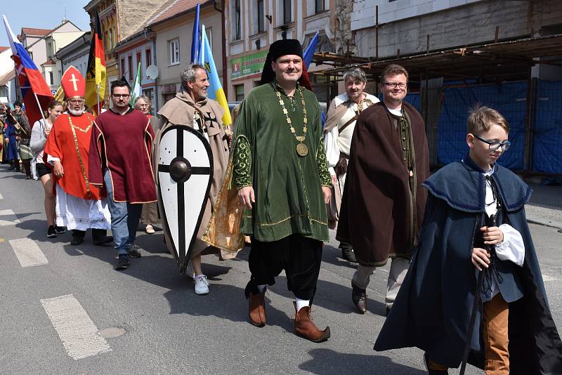 Sobotní den Husitských slavností ve Slaném.