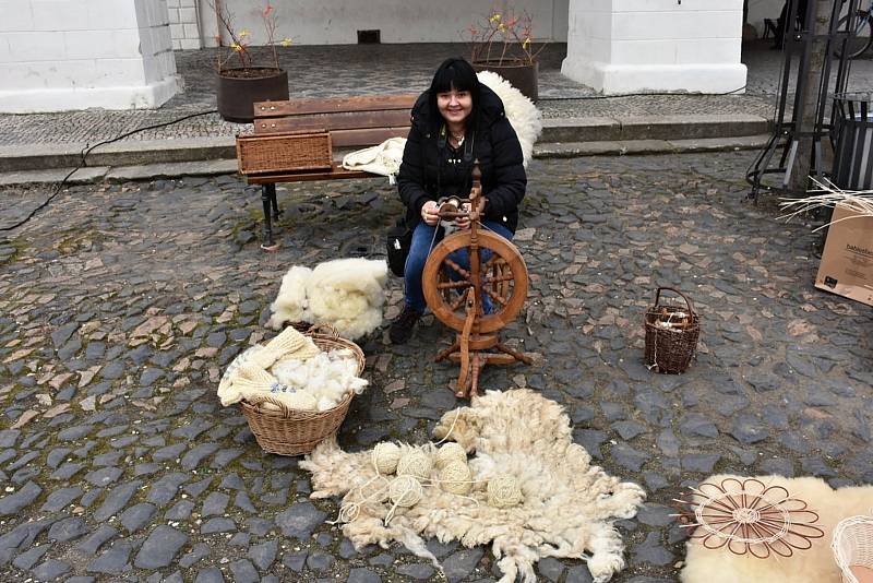 Tradiční velvarské vajíčkobraní.