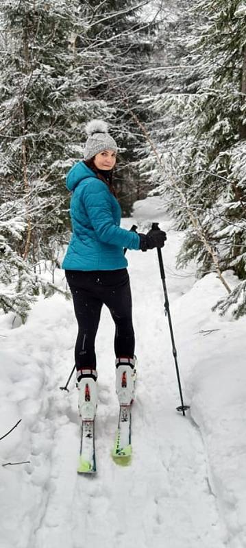 Zalyžovat si lze i bez vleku, skialpinismus má svoje neopakovatelné kouzlo. Výprava na Klínovec.