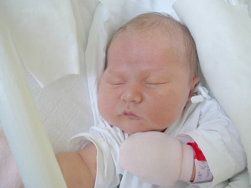 Pavlína Čejková, Kladno. Narodila se 15. srpna 2013. Váha 3,77 kg, míra 49 cm. Rodiče jsou Věra a Antonín Čejkovi (porodnice Kladno).
