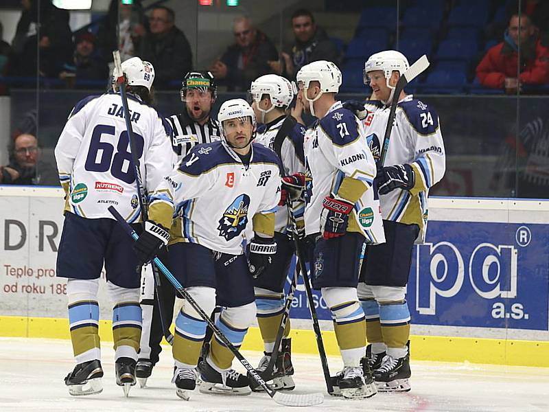 Hokejová Chance liga: Rytíři Kladno - HC Slovan Ústí nad Labem 3:2. Jaromír Jágr po více než roce hrál soutěžní zápas v Kladně.