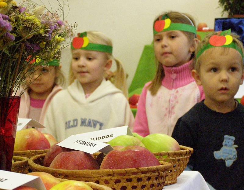 Výstava Plody podzimu v Domě zahrádkářů v Kladně.