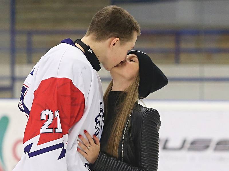 Česká republika - Finsko 3:2 sn, příprava U17 - 30. 12. 2018 Čez Stadion Kladno