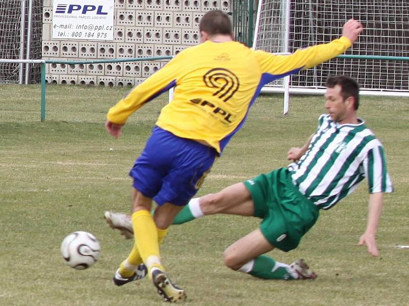 Sokol Hostouň - Loděnice 2:1 (0:0), utkání I.B stč. kraj, tř. 2010/11, hráno 27.3.2011