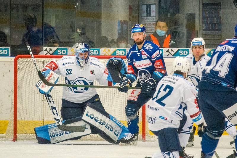 Rytíři Kladno - Škoda Plzeň. Před Svobodou hlídkuje Hlava.