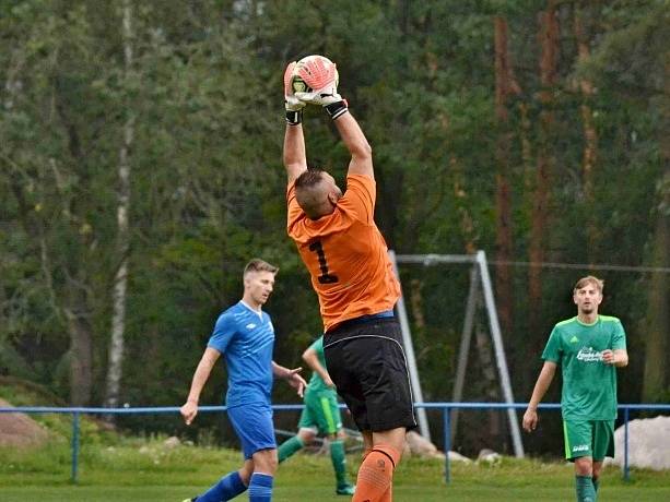 I. A třída: Doksy (v modrém) nečekaně přehrály doma Podlesí 3:1.