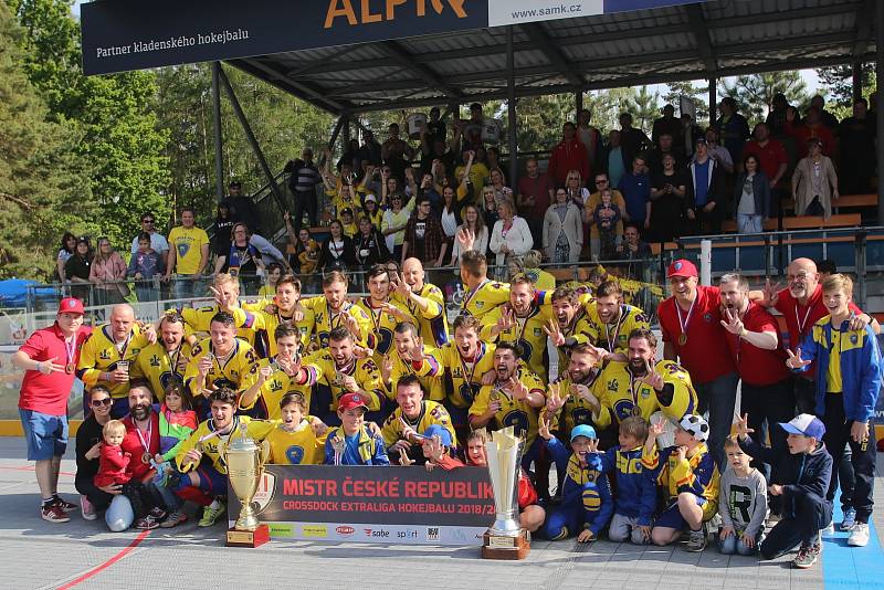 Alpiq Kladno – Kert Praha 0:2  , Kladno 18. 5. 2019, finále Extraligy hokejbalu 2018-9 , Kert vyhrál i třetí zápas a slaví titul.