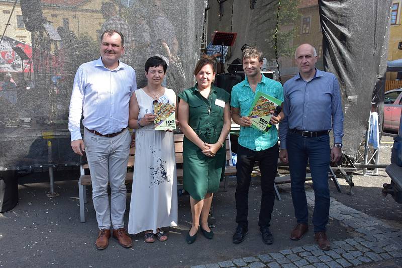 V rámci pivního festivalu ve Slaném byl i program věnovaný 100. výročí vzniku továrny Palaba.