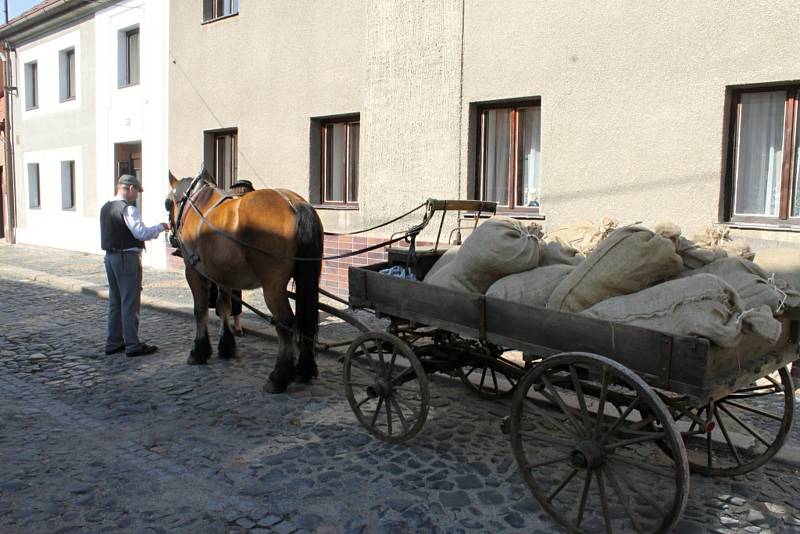 Pro natáčení filmu Zátopek si vybrali filmaři i Velvary.