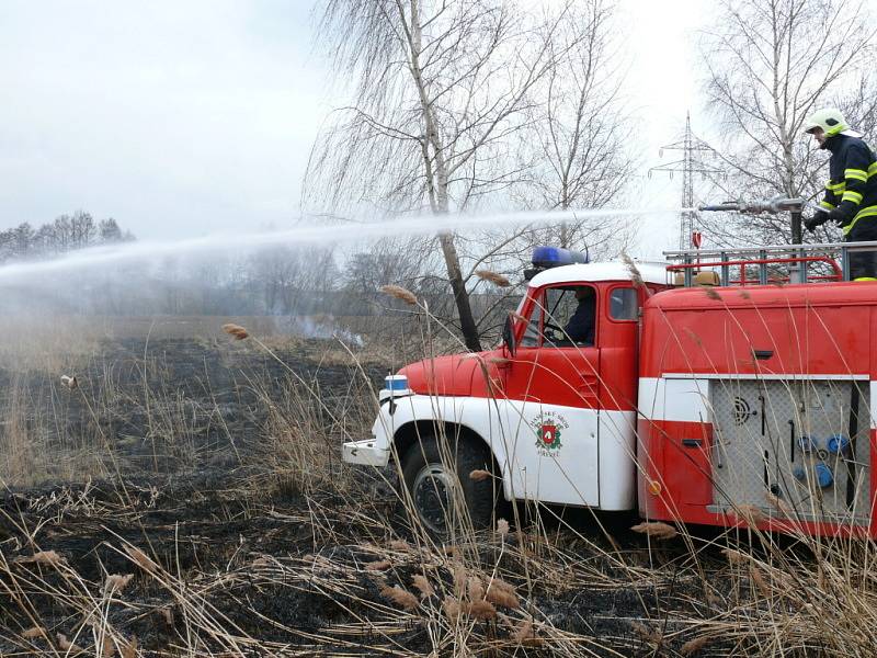 Pondělní požár v Hřebči