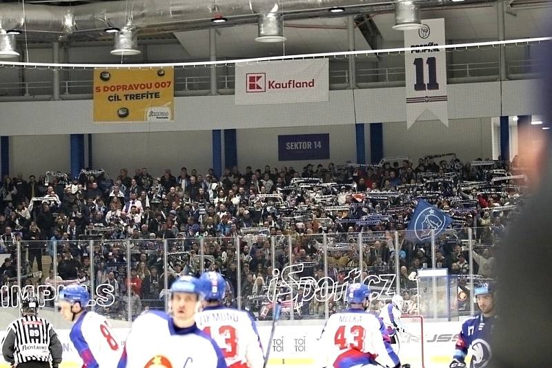 Kladno v retro dresech se znakem paní Poldi hostilo Plzeň.