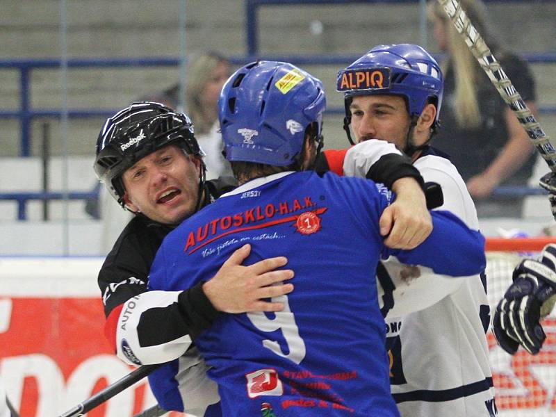 HBC Alpiq Kladno - HBC Autosklo H.A.K. Pardubice 2:3 prodl.