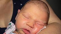 LENKA MITTEROVÁ, ČERNČICE. Narodila se 2. července 2020. Po porodu vážila 3,49 kg a měřila 50 cm. Rodiče jsou Lenka Mitterová a Ludovít Mitter. (porodnice Slaný)