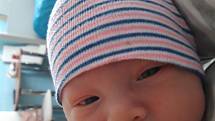 Adam Žilka, Lužná. Narodil se 8. března 2020. Po porodu vážil 3,20 kg a měřil 50 cm. Rodiče jsou Barbora a Jozef. (porodnice Rakovník)