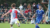 Třetiligový Slovan Velvary přivítal v rámci MOL Cupu mistrovskou Slavii Praha.