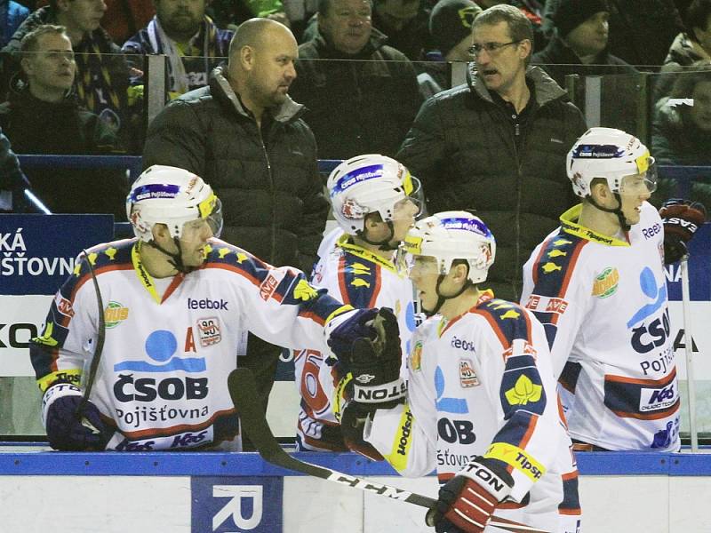 Thriller vyjasnil Jágrův šik // Rytíři Kladno – HC ČSOB Pojišťovna Pardubice 5:4, hráno 19. 12. 2012