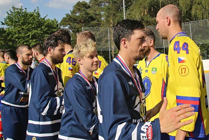 Alpiq Kladno – Kert Praha 0:2  , Kladno 18. 5. 2019, finále Extraligy hokejbalu 2018-9 , Kert vyhrál i třetí zápas a slaví titul.