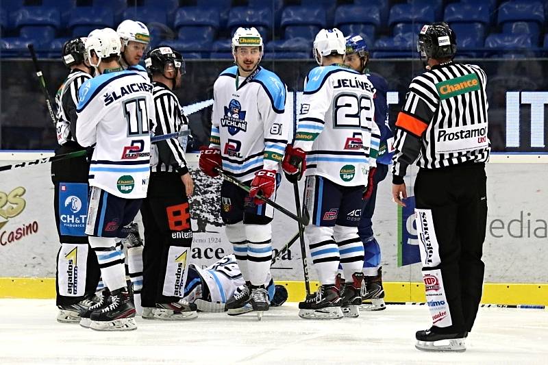 Chance liga: Kladno (v modrém) hostilo v posledním kole základní části - Vrchlabí.