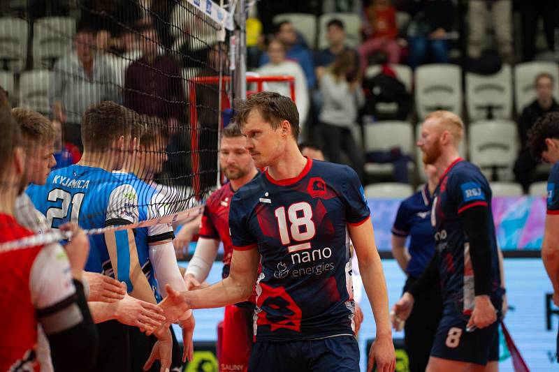 Třetí zápas čtvrtfinále extraligy: Lvi Praha jasně vyhráli nad volleyball Kladno 3:0.