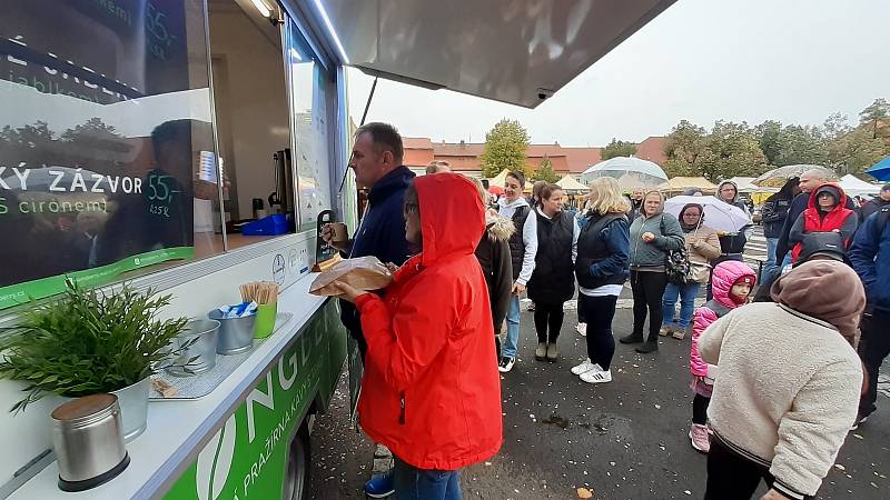 Masarykovo náměstí ve Slaném provoněl 4. ročník Food festivalu s podtitulem Slaný na talíři.