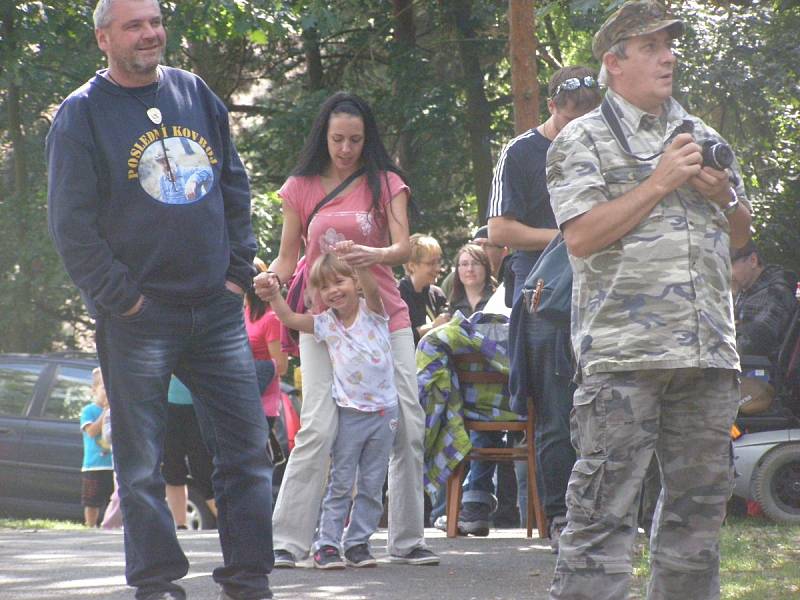 Charitativní festival Valdecký háj se konal v sobotu v Braškově.