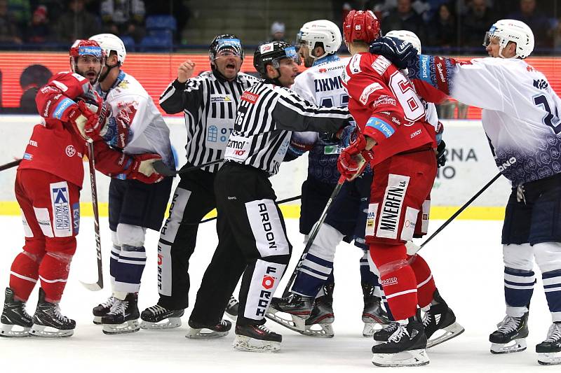 Kladno (v bílém) hostilo v extralize Třinec.