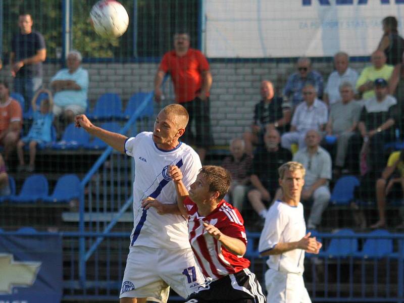 SK Kladno - FK Viktoria Žižkov 1:3 (0:3), utkání 3.k. 2. ligy 2010/11, hráno 22.8.2010