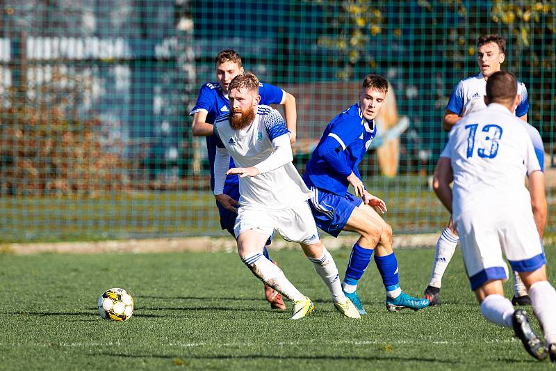 V divizním derby mezi Kladnem a Slaným se body dělily po remíze 2:2.