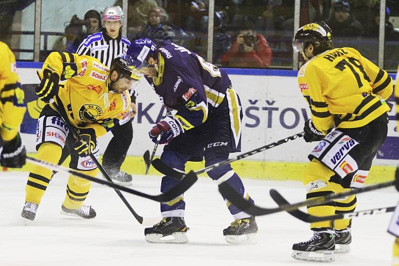 Rytíři s podporou loučícího se Jaromíra Jágra udolali Litvínov. Zlaté body. // Rytíři Kladno – HC Verva Litvínov 3:2, hráno 8. 1. 2013