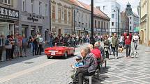 Legendární jízda historických vozidel přilákala opět po roce do Slaného desítky účastníků. První okruh se jel už před pětašedesáti lety.