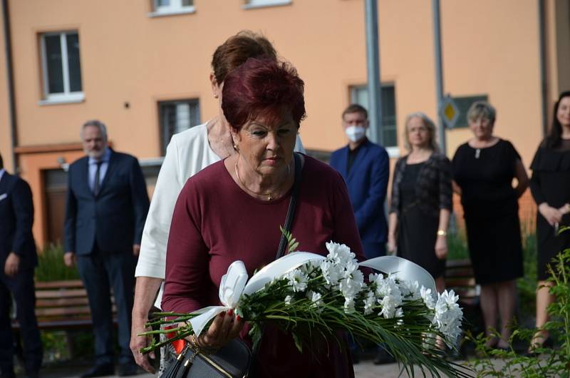 Pieta za lidické matky a děti se uskutečnila v kladenském gymnáziu.