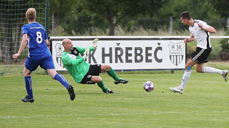 TJ SK Hřebeč - TK Slovan Lysá nad Labem 4:1 (3:0), KP 4. 6. 2022