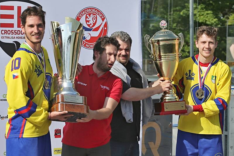 Alpiq Kladno – Kert Praha 0:2  , Kladno 18. 5. 2019, finále Extraligy hokejbalu 2018-9 , Kert vyhrál i třetí zápas a slaví titul.