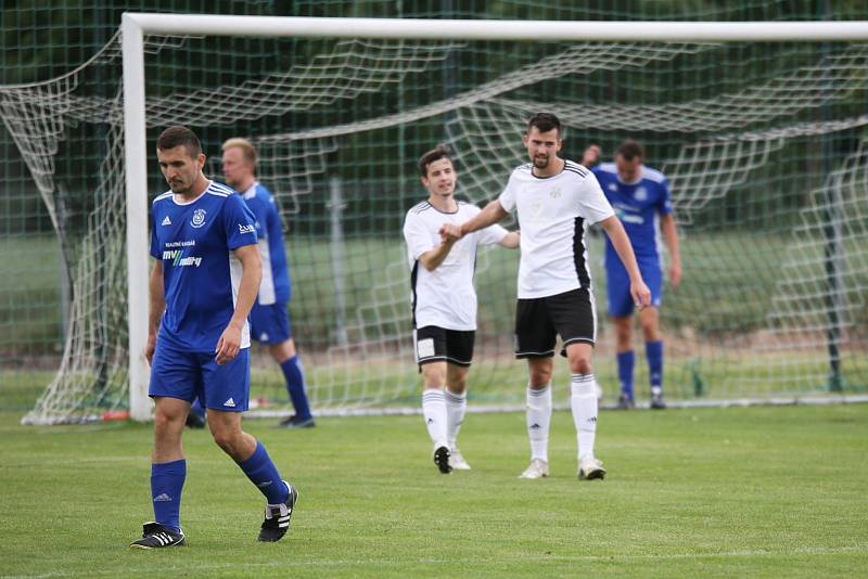 TJ SK Hřebeč - TK Slovan Lysá nad Labem 4:1 (3:0), KP 4. 6. 2022