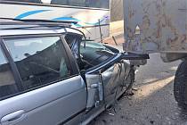 Nehoda se stala v pondělí ráno v Seifertově ulici v Kladně.