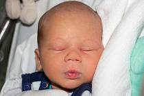 LUBOŠ JECH, SLANÝ. Narodil se 4. července 2020. Po porodu vážil 3,05 kg a měřil 50 cm. Rodiče jsou Simona Blažková a Luboš Jech. (porodnice Slaný)