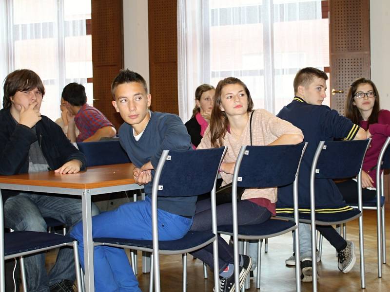 První ročník studentského fóra ve slánském Grandu