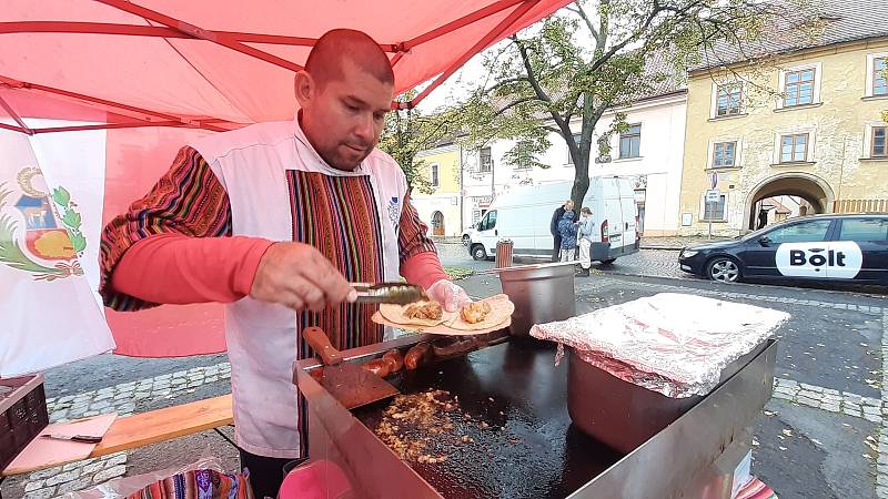 Masarykovo náměstí ve Slaném provoněl 4. ročník Food festivalu s podtitulem Slaný na talíři.