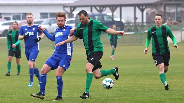 I. B třída: Lubná (v zeleném) podlehla Libušínu 0:3.