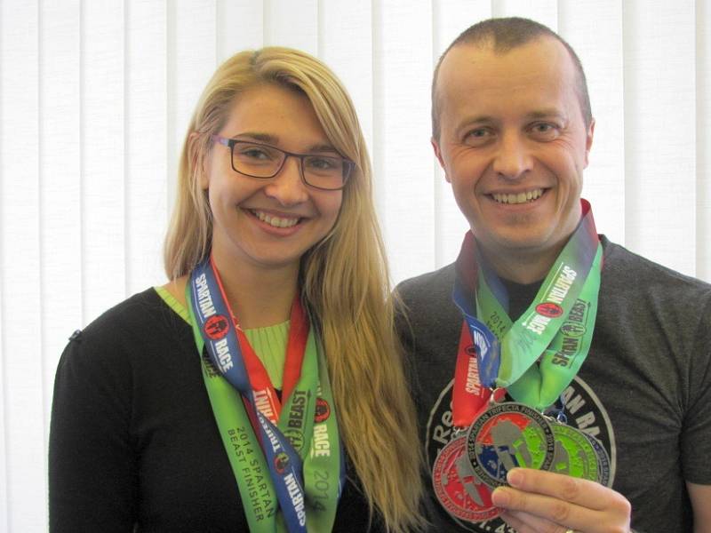 Spartan Race v Kladně. Alesia Rubachova a Tomáš Kučera