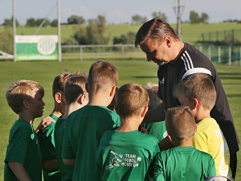 Autogramiáda a diskuse s Horstem Sieglem // Fotbalový den v divizní Hostouni / Nábor a ukázkový trénink pod patronací Horsta Siegla / 12. 6. 2017