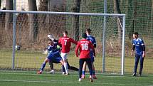 Velvary (v modrém) porazily v přípravě Český Brod 4:1.