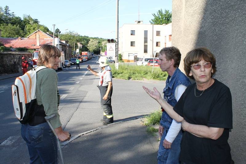 Zřícení zdi v Lázeňské ulici, 12. června